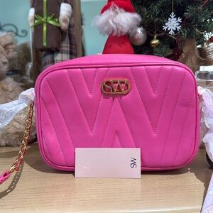 Stuart weitzman clutch fushia purse BRAND NEW 👜